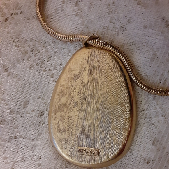 Napier Cream and Gold Pendent with Chain 24" Necklace - Picture 3 of 4